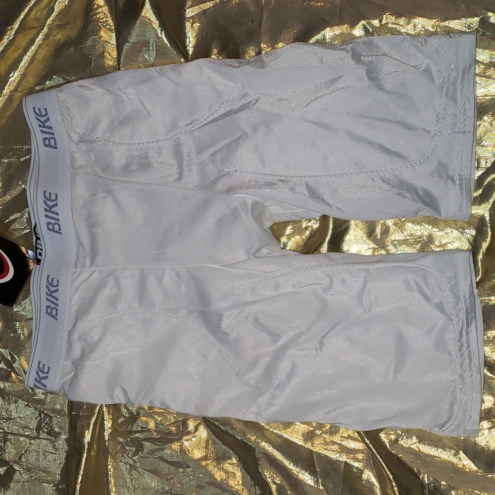 BIKE Athletic Shorts Size Medium